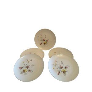Set Of 5 Vintage Floral Dinner Plates With Pastel Maple Leaves Design